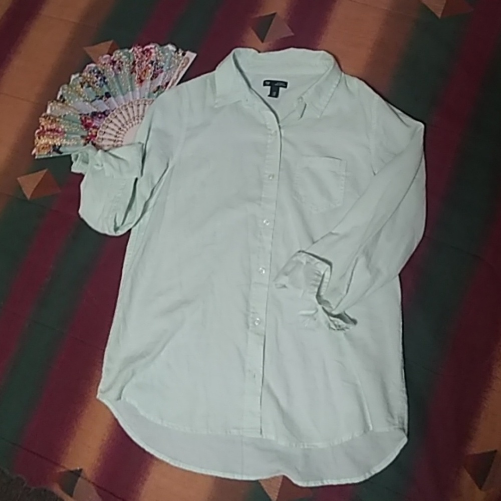 Gap boyfriend fit button up blouse